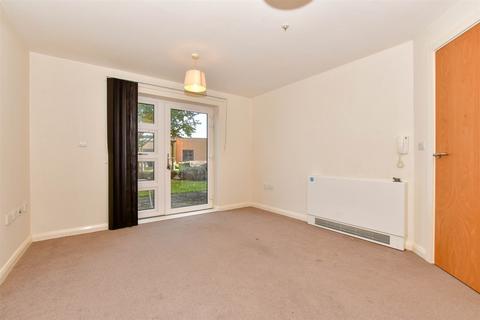 1 bedroom ground floor flat for sale, Truro Road, Gravesend, Kent
