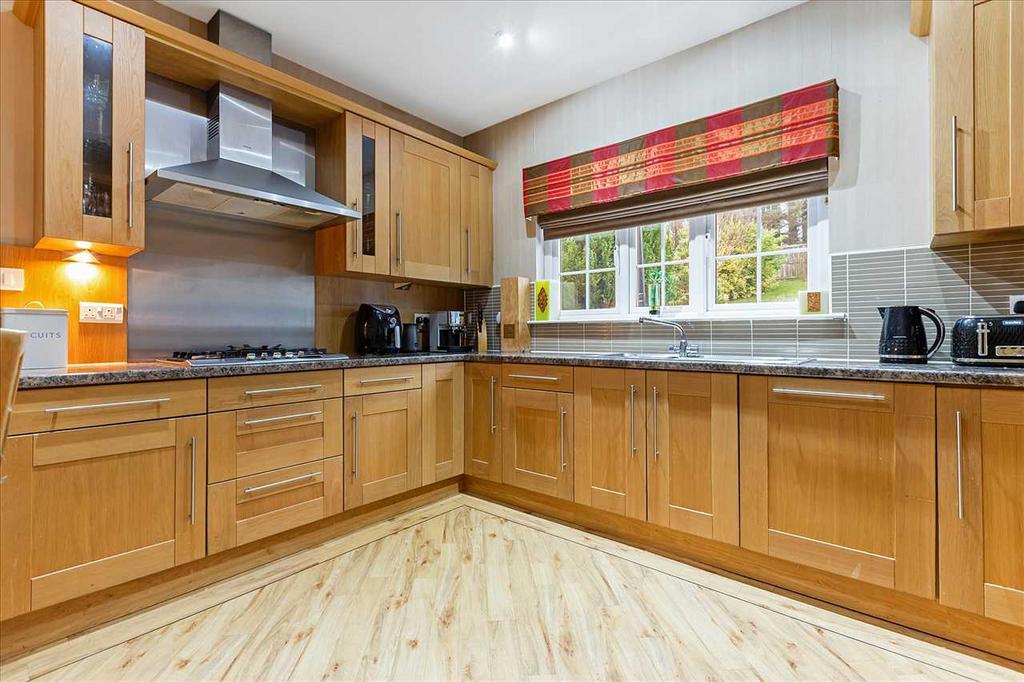 Breakfasting Kitchen