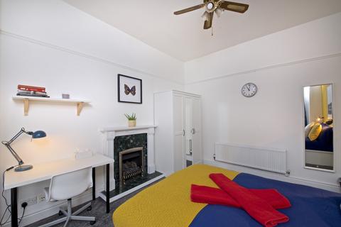 6 bedroom terraced house to rent, Salisbury Road, Wavertree, Liverpool