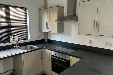 3 bedroom semi-detached house to rent, Clare Road, Lancaster, LA1