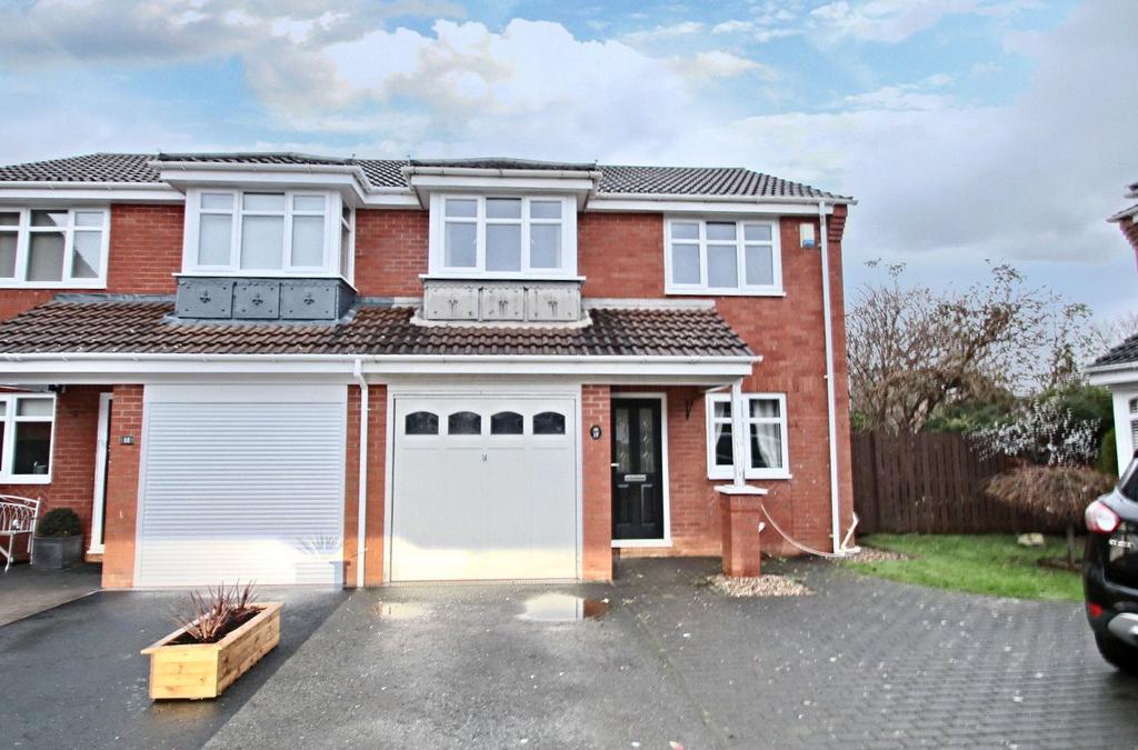 Crosswell Park, Ingleby Barwick 3 bed semidetached house £160,000