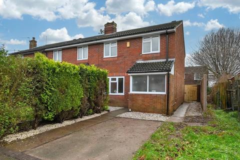 3 bedroom end of terrace house for sale, Alder Grove, Stafford, Staffordshire, ST17