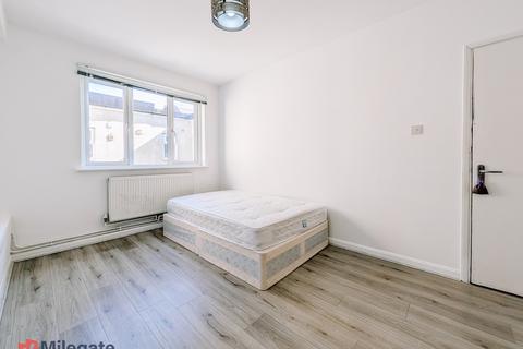 undefined, Deptford High Street, London SE8