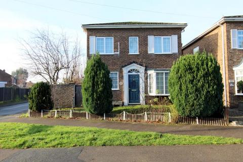 4 bedroom link detached house for sale, Huntercombe Lane North, Taplow