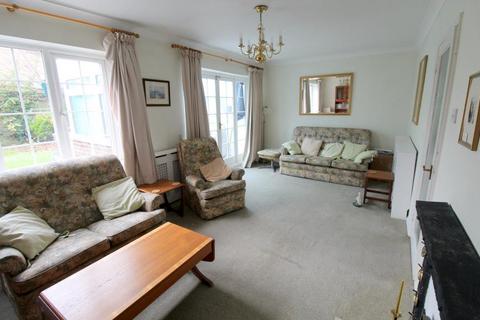 4 bedroom link detached house for sale, Huntercombe Lane North, Taplow
