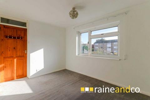 22 Greville Close, Welham Green, Hatfield, AL9 7ED