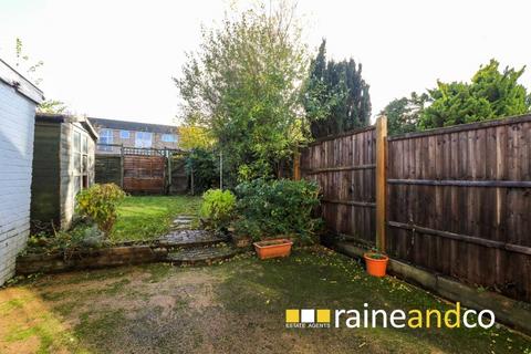 22 Greville Close, Welham Green, Hatfield, AL9 7ED