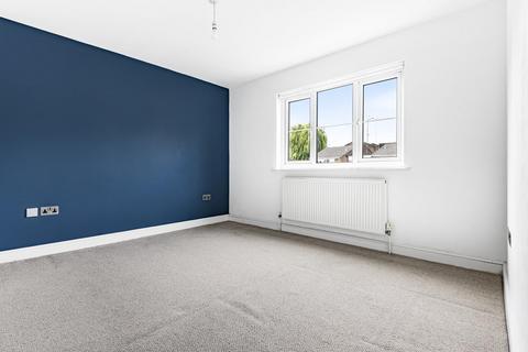 9 Isabella Place, Kingston Upon Thames, KT2 5PB