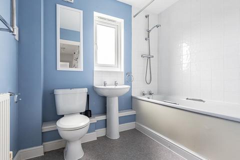 9 Isabella Place, Kingston Upon Thames, KT2 5PB