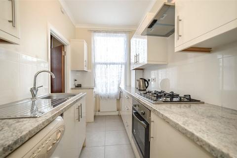 1 bedroom apartment to rent, Battersea Rise, London, SW11