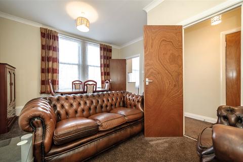 1 bedroom apartment to rent, Battersea Rise, London, SW11