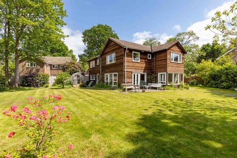 6 bedroom detached house for sale, Cobbett Close, Crawley RH10