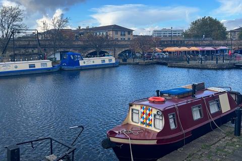 Retail property (high street) for sale - The Arches, Victoria Quays, South Yorkshire, S2 5SY