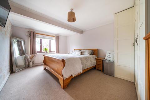 5 Lovell Close, Ducklington, Witney, OX29 7YQ