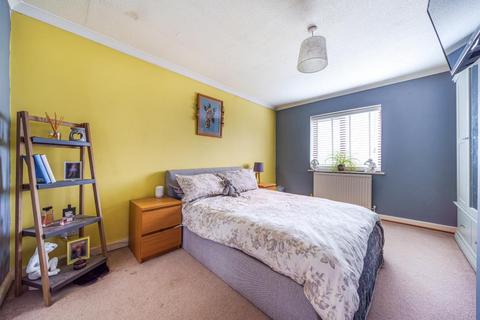 5 Lovell Close, Ducklington, Witney, OX29 7YQ