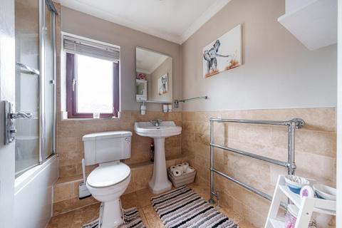 5 Lovell Close, Ducklington, Witney, OX29 7YQ