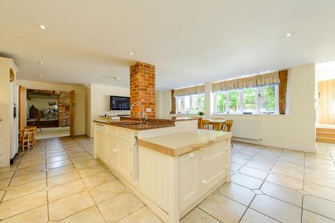 5 bedroom detached house for sale, Smewins Road, White Waltham, Maidenhead, Berkshire, SL6