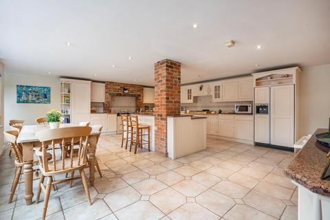 5 bedroom detached house for sale, Smewins Road, White Waltham, Maidenhead, Berkshire, SL6