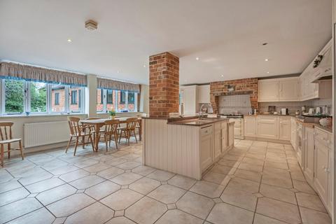 5 bedroom detached house for sale, Smewins Road, White Waltham, Maidenhead, Berkshire, SL6