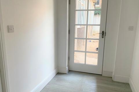 undefined, George Street West, Luton LU1