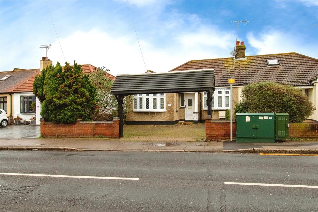 Benfleet Road, Benfleet, Essex, SS7 2 Bed Bungalow For Sale - £330,000