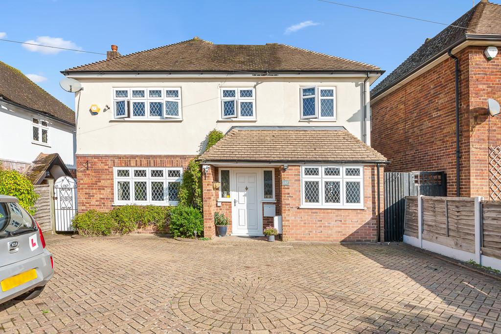 Craddocks Avenue, Ashtead, Surrey, KT21 4 bed detached house £995,000
