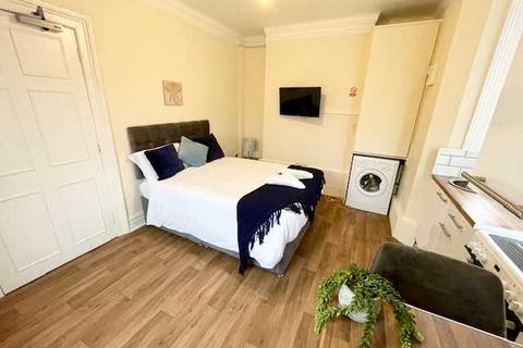 undefined, Bear Road, Room 2, Brighton