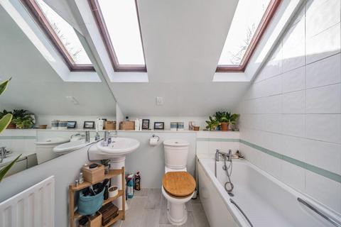 6 Hamlet Close, London, SE13 5SS