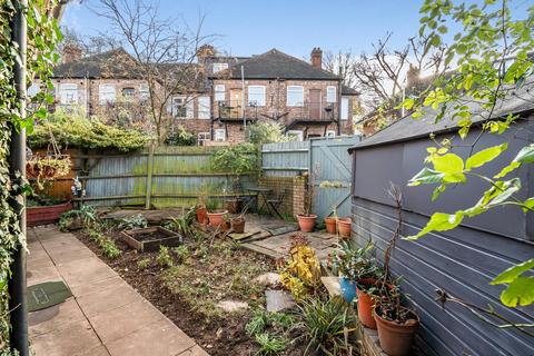 6 Hamlet Close, London, SE13 5SS