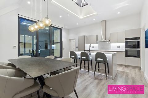 undefined, 90 Camlet Way, London