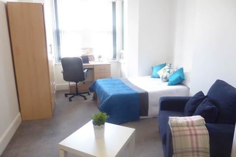 1 bedroom flat to rent, Almondbury, Huddersfield HD5