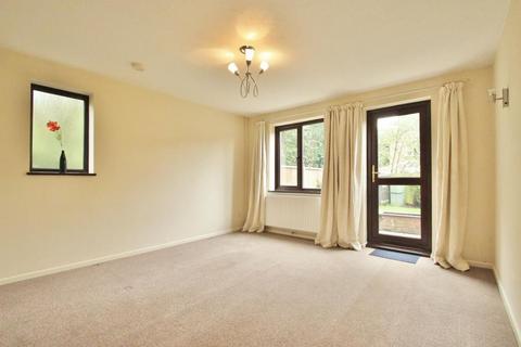 2 bedroom end of terrace house to rent, Eldridge Close, Abingdon OX14