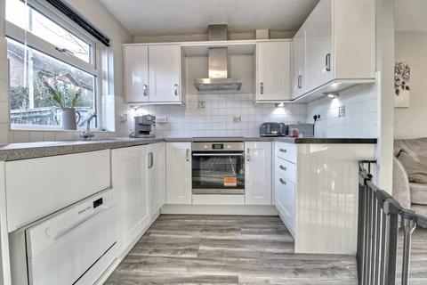 14 Catkin Close, Chineham, Basingstoke, RG24 8XY
