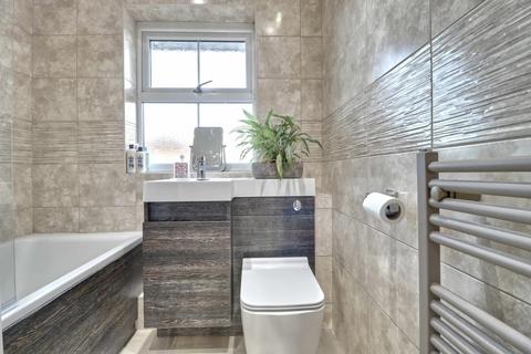 14 Catkin Close, Chineham, Basingstoke, RG24 8XY