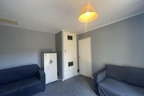 undefined, 3 Linden Court Englefield Green Egham Surrey