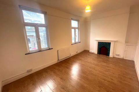 3 bedroom flat to rent, Plender Street, Camden, NW1