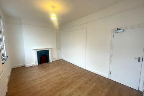 3 bedroom flat to rent, Plender Street, Camden, NW1