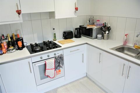 5 bedroom apartment to rent, Wilmslow Road, Manchester M20