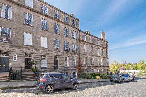 3 bedroom flat to rent, Dundonald Street, Edinburgh, EH3