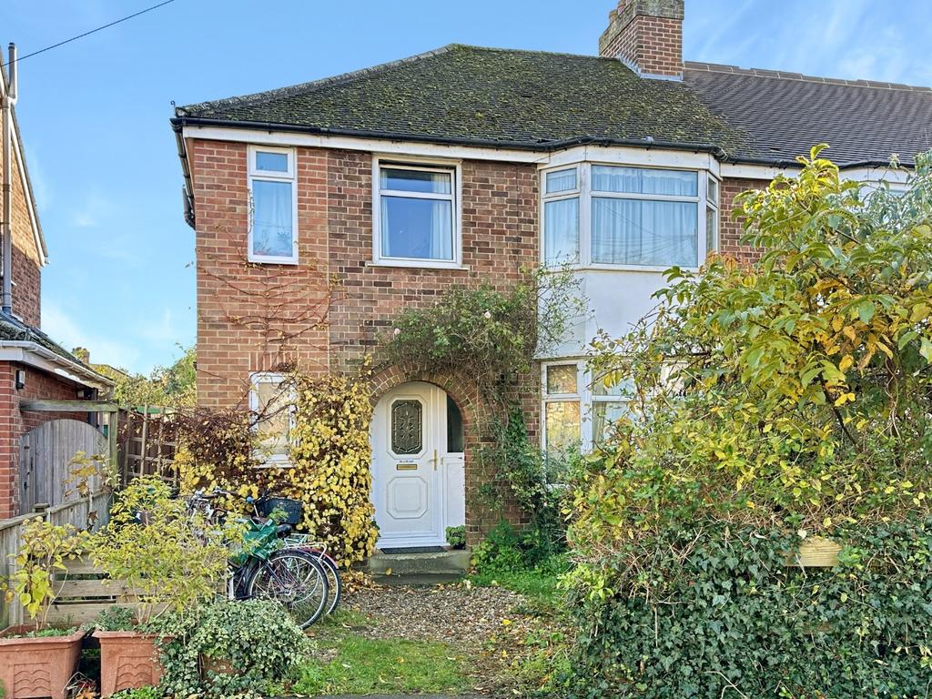 Cambridge, Cambridgeshire CB1 4 bed semidetached house for sale £690,000