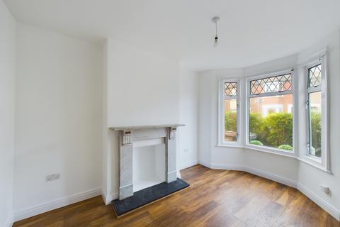 3 bedroom terraced house to rent, Bradgate Road, London, SE6