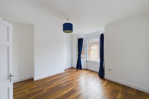 3 bedroom terraced house to rent, Bradgate Road, London, SE6