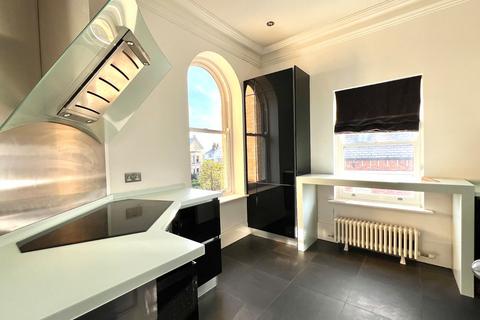 3 bedroom flat to rent, Chesham House, 2 Chesham Place, Altrincham, Greater Manchester, WA14