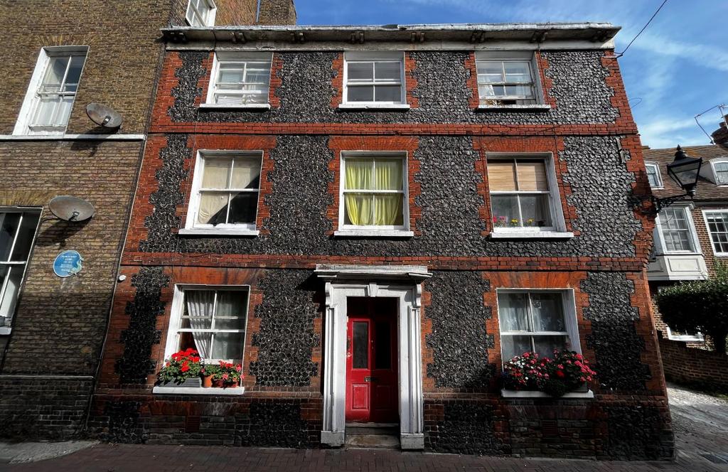 25 King Street, Margate, Kent, CT9 1DD 8 bed detached house £350,000
