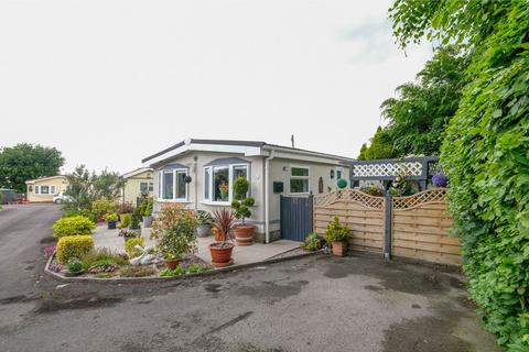 2 bedroom mobile home for sale, Agden Brow Park, Lymm WA13