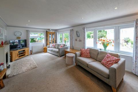 2 bedroom mobile home for sale, Agden Brow Park, Lymm WA13