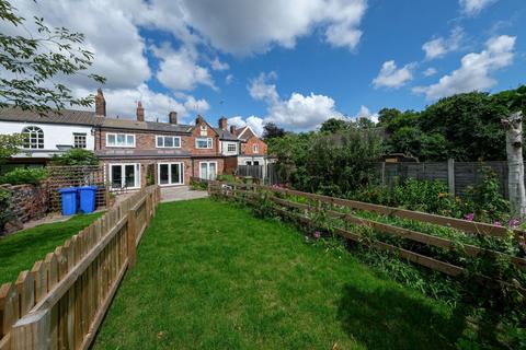 2 bedroom terraced house for sale, Runcorn Road, Warrington WA4