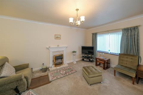 2 bedroom flat for sale, Cyril Bell Close, Lymm WA13