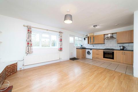 3 bedroom end of terrace house for sale, Burrow Road, Folkestone, CT19