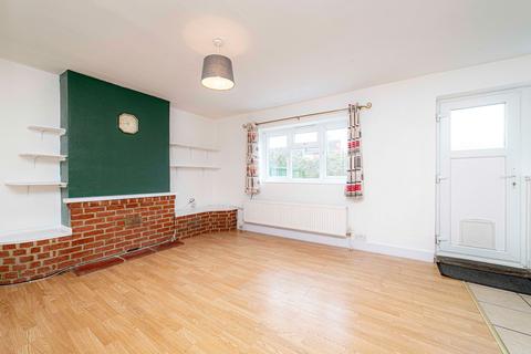 47 Burrow Road, Folkestone, CT19 6DH